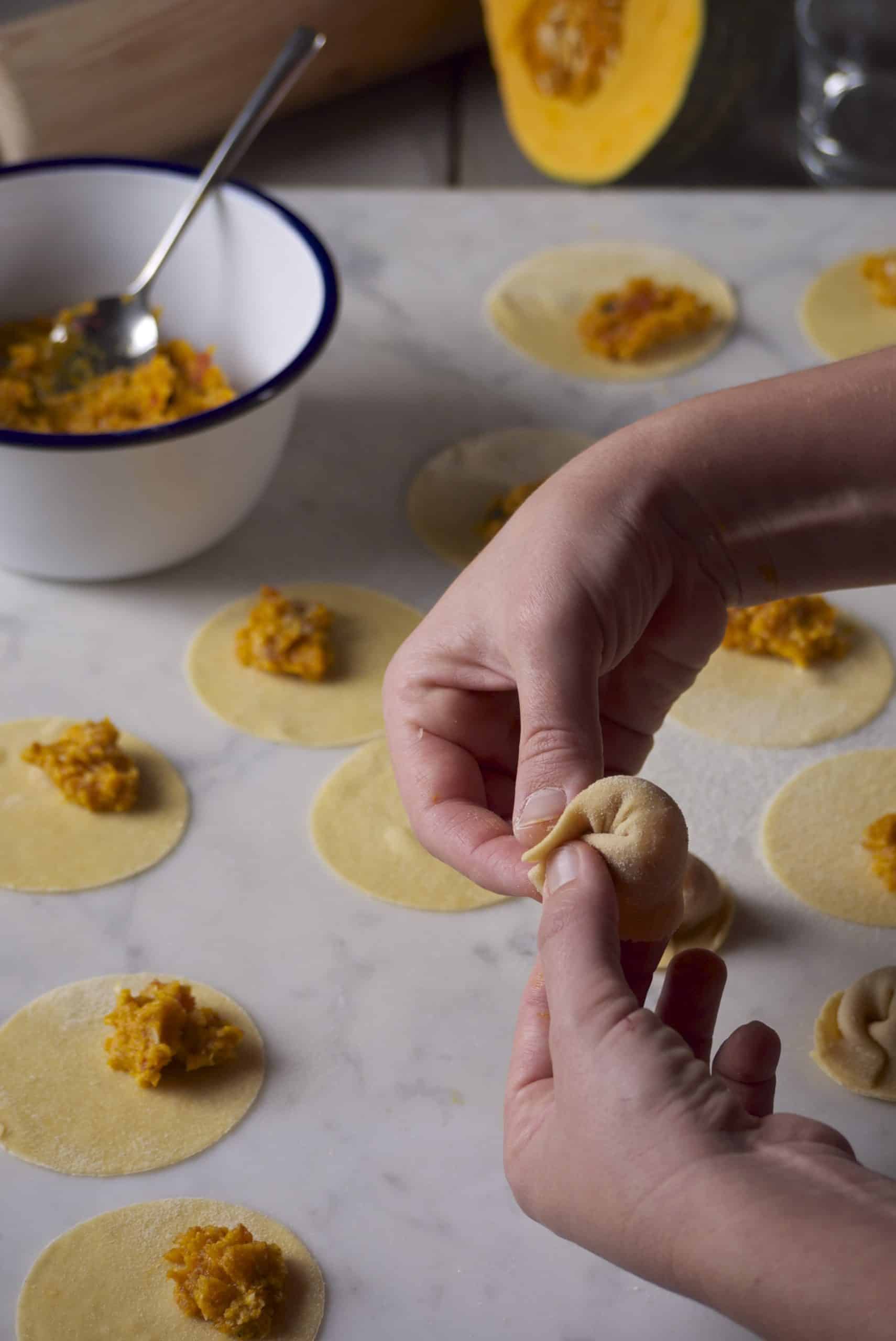 53D5F848-E6BC-4BDB-87BE-C3452F9D75E3_1_101_a cappellacci di zucca