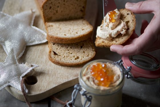 paté di salmone al dragoncello e pain d’épices