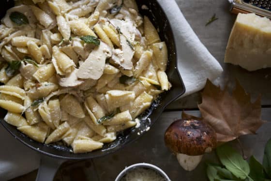 Castellane con ricotta profumata alla salvia e porcini