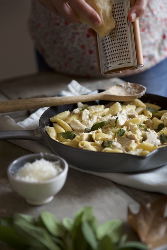 castellane con ricotta al profumo di salvia e porcini