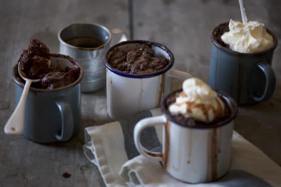 Pudding al cacao con sciroppo al caffè