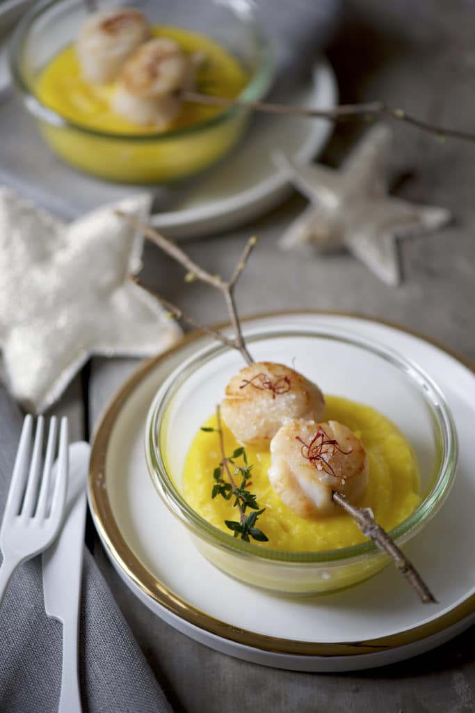 capesante con crema di patate allo zafferano