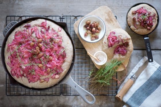 Focaccia con olive e cipolle di Tropea