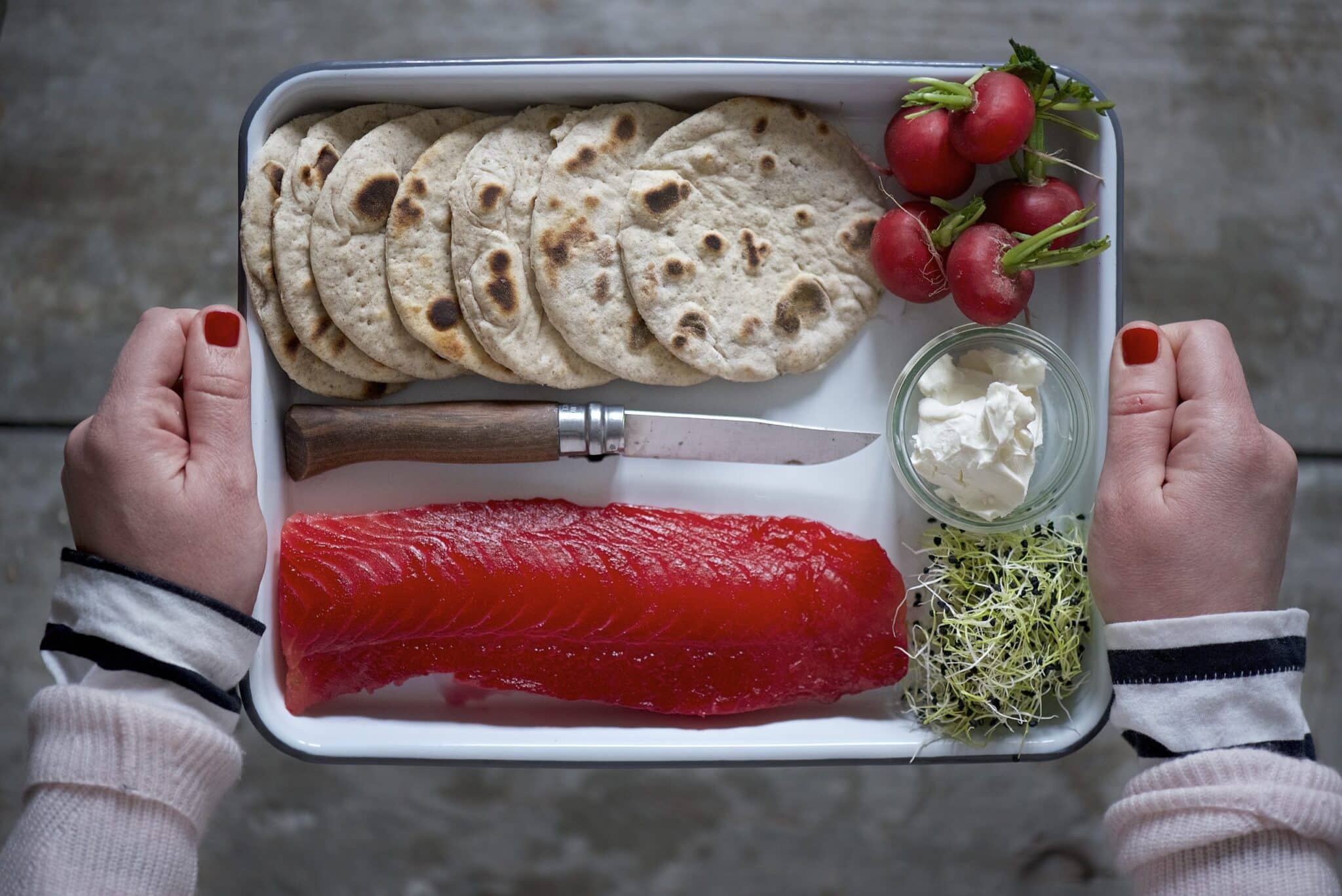 DSC_0351 salmone gravlax marinato alla barbabietola e tunnbröd