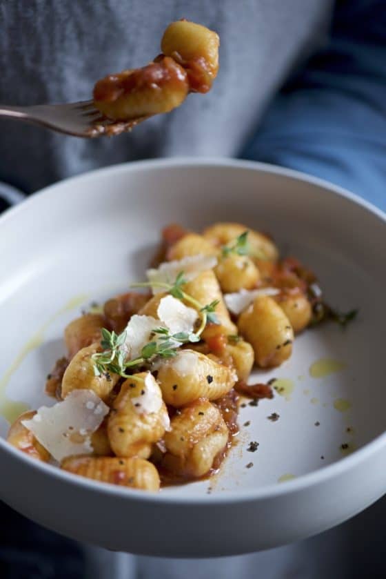 gnocchi con ragù ubriaco di verdure