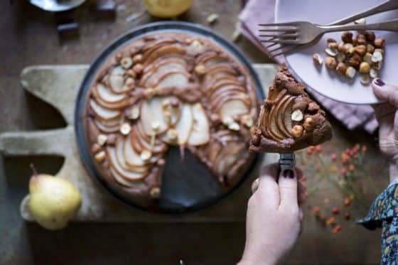 torta morbida al cioccolato e pere