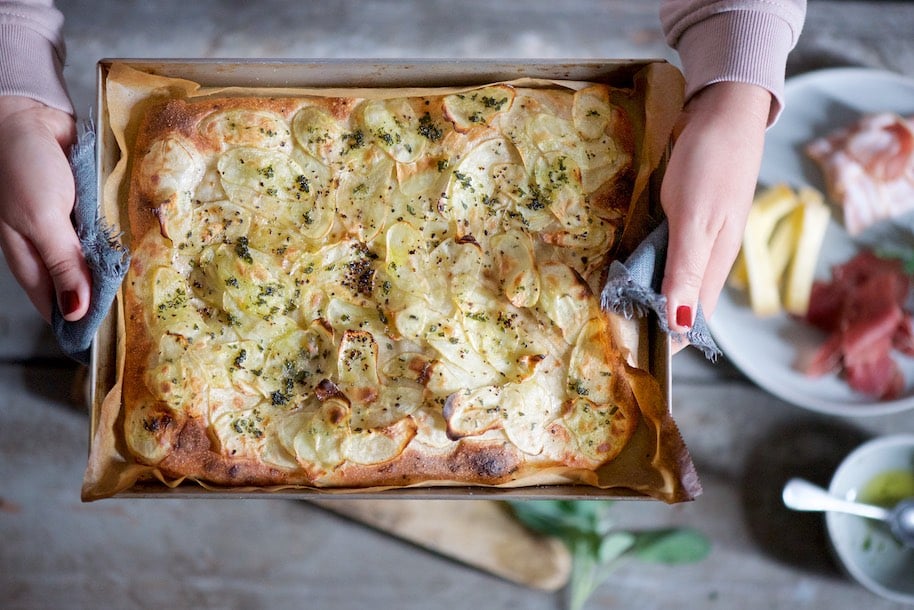 focaccia di grano saraceno con patate