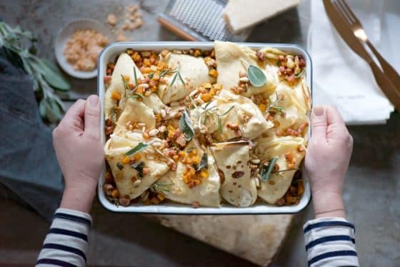 Crespelle ai formaggi con dadolata di zucca e prosciutto crudo croccante