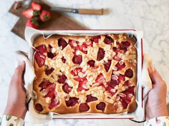 Ricettina: torta quattro vasetti con fragole