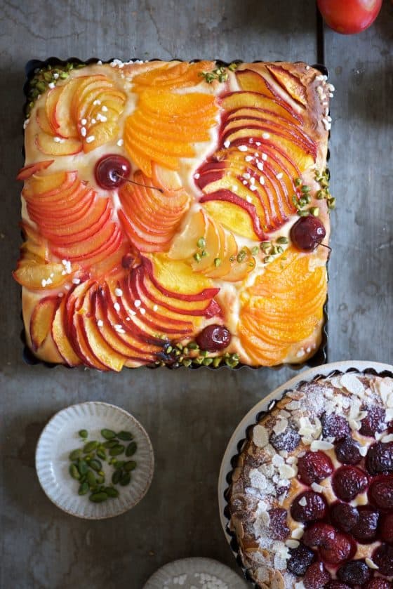 focaccia dolce alla frutta