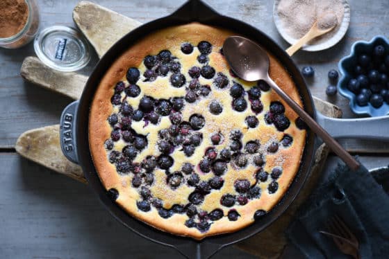 Ricettina: torta in padella con ricotta e mirtilli