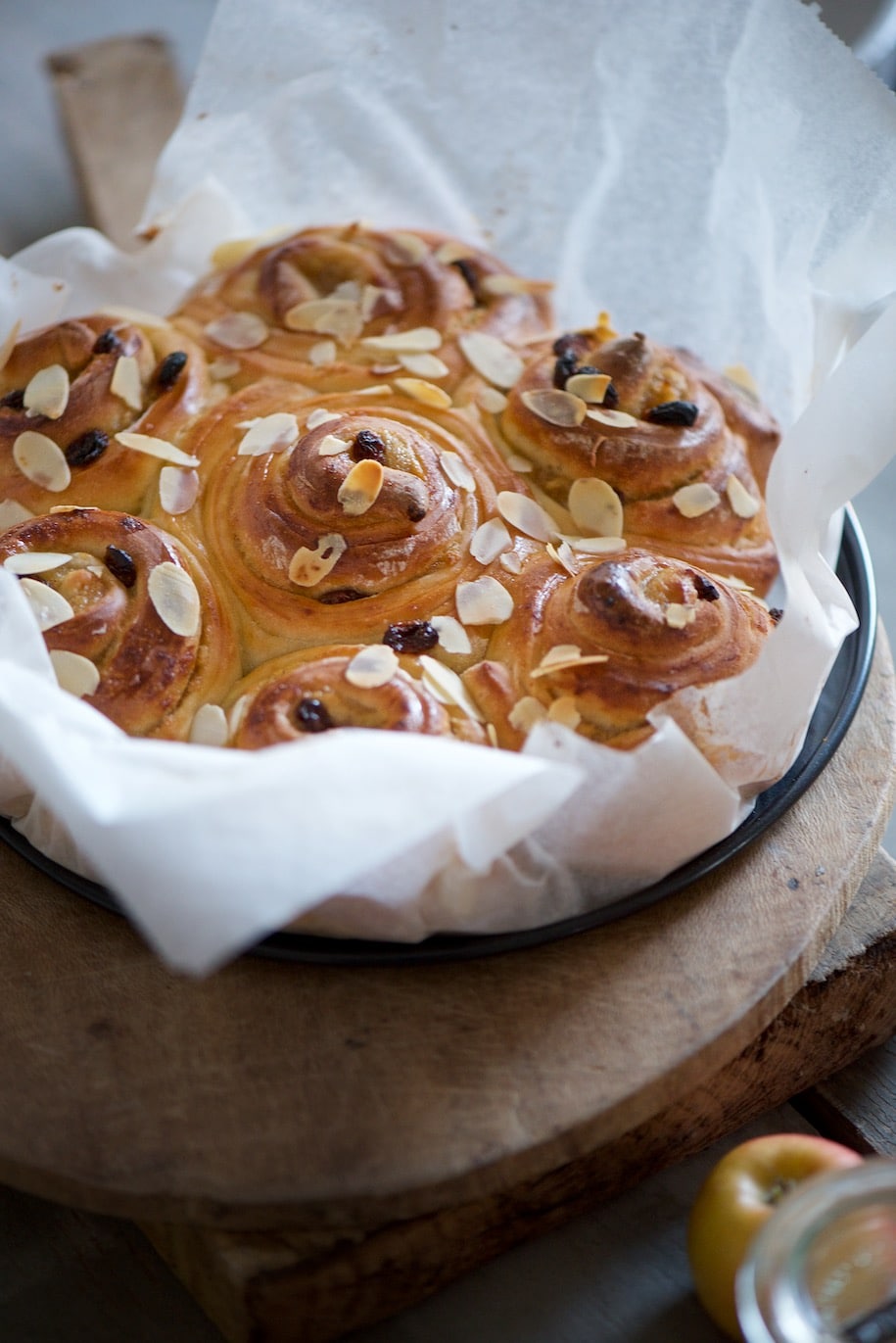 chioccioline morbide con crema di mele e uvette