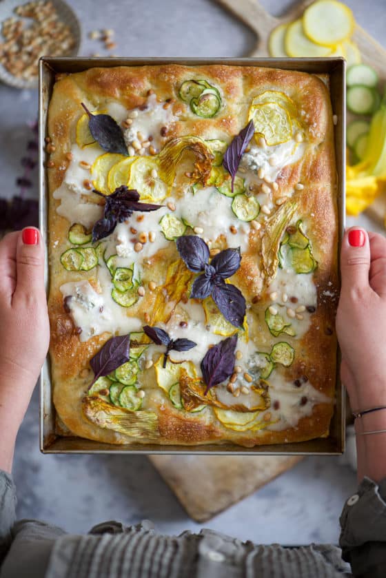 focaccia con zucchine e bleau di capra