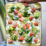 lasagnetta salmone, porri e pak choi