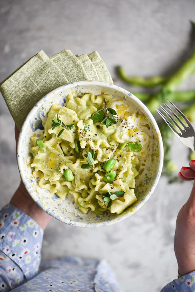 stracci toscani con crema di fave e stracciatella