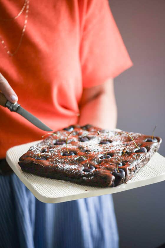 Ricettina: torta fondente al cioccolato e ciliegie